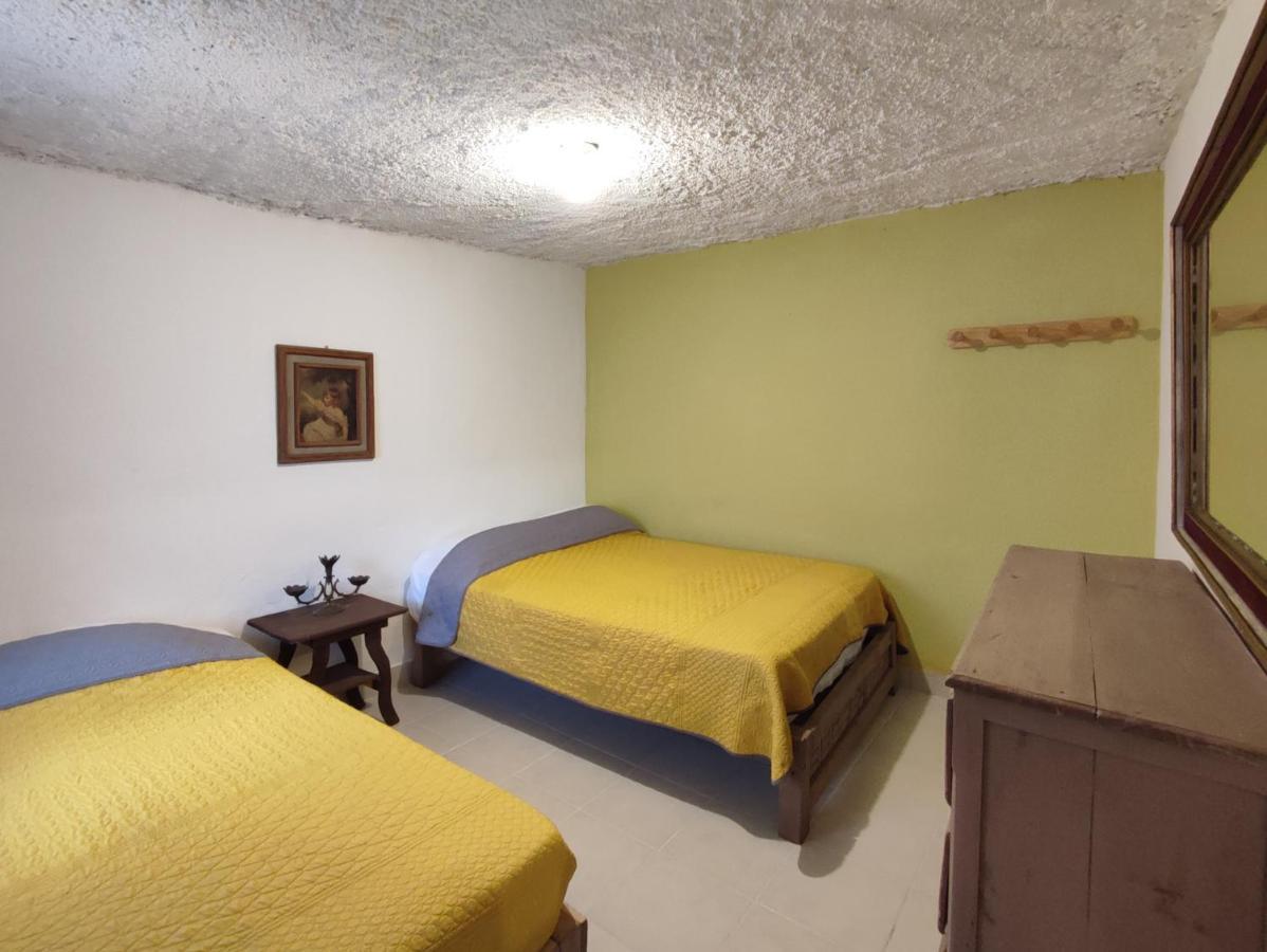 Hostal Ikal San Cristóbal de Las Casas Rum bild