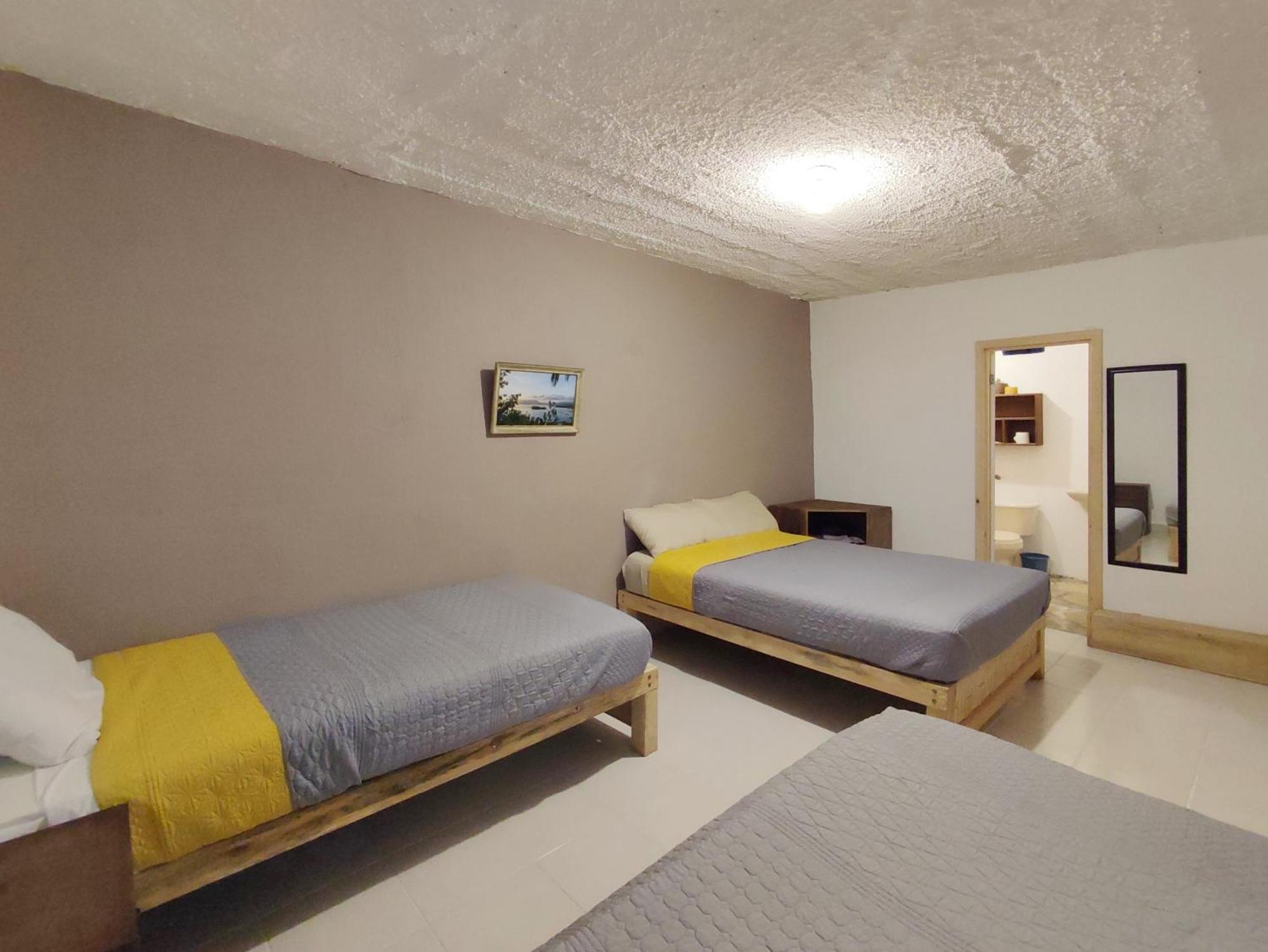 Hostal Ikal San Cristóbal de Las Casas Rum bild